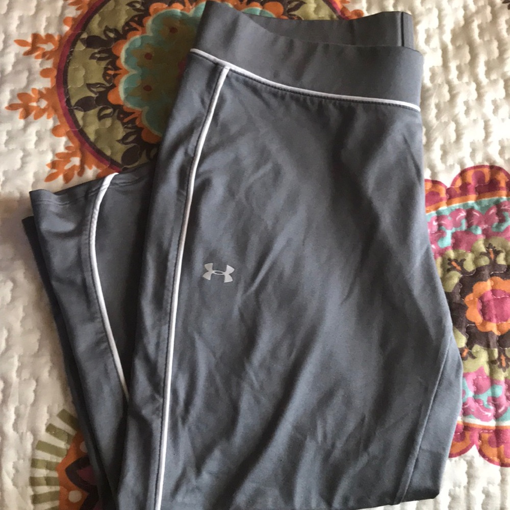 Under Armour capris